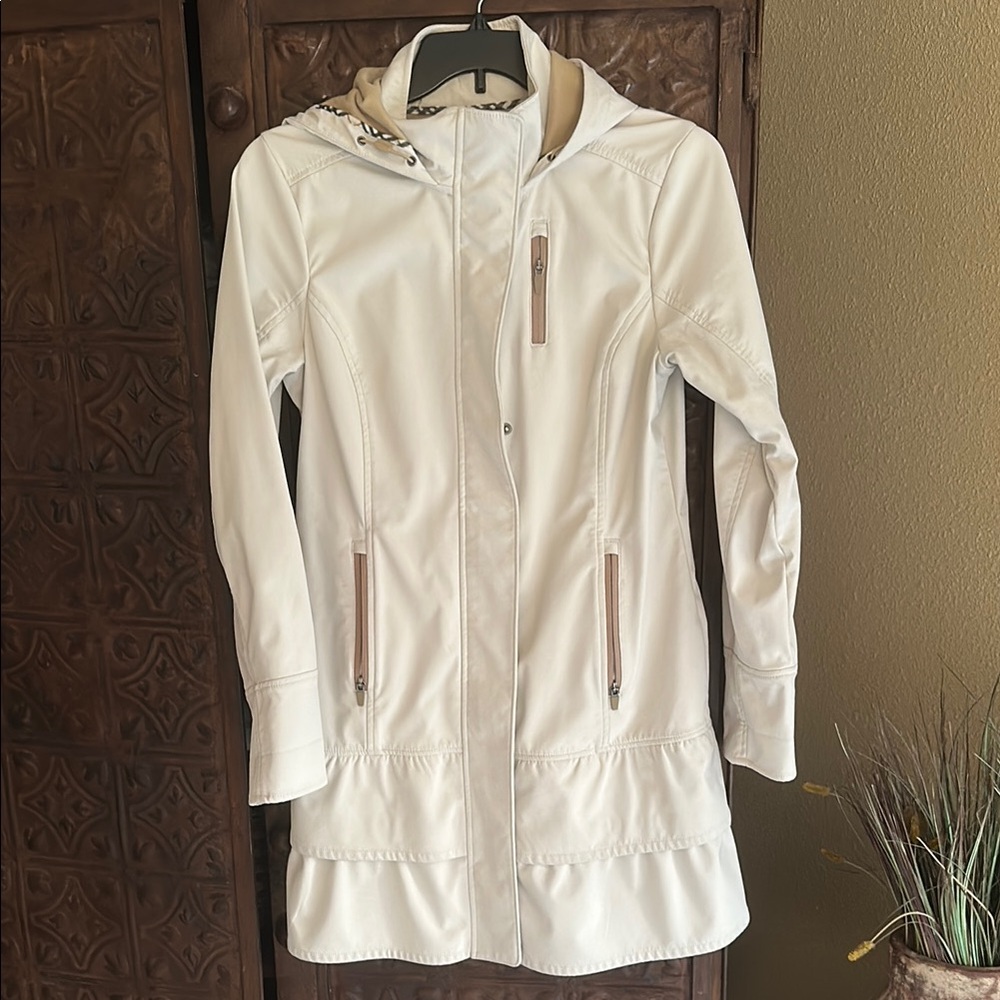 Women's White Athleta Hooded Rain Jacket